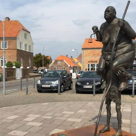 Hyggeligt Lille Byhus Lige Mellem Havnen Og Bytorv Ringkøbing Exteriér fotografie